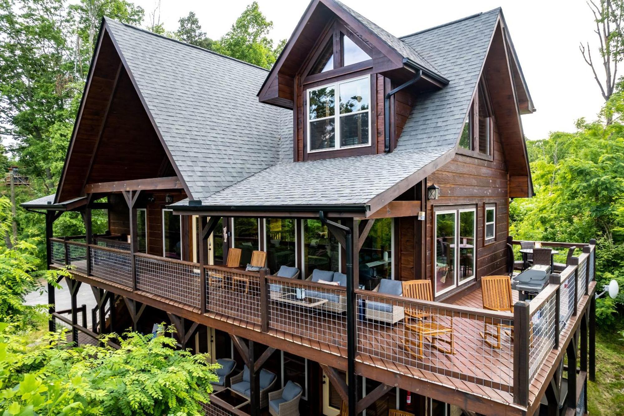 The Solstice - Amenities Galore Mountain Retreat Gatlinburg Exterior photo